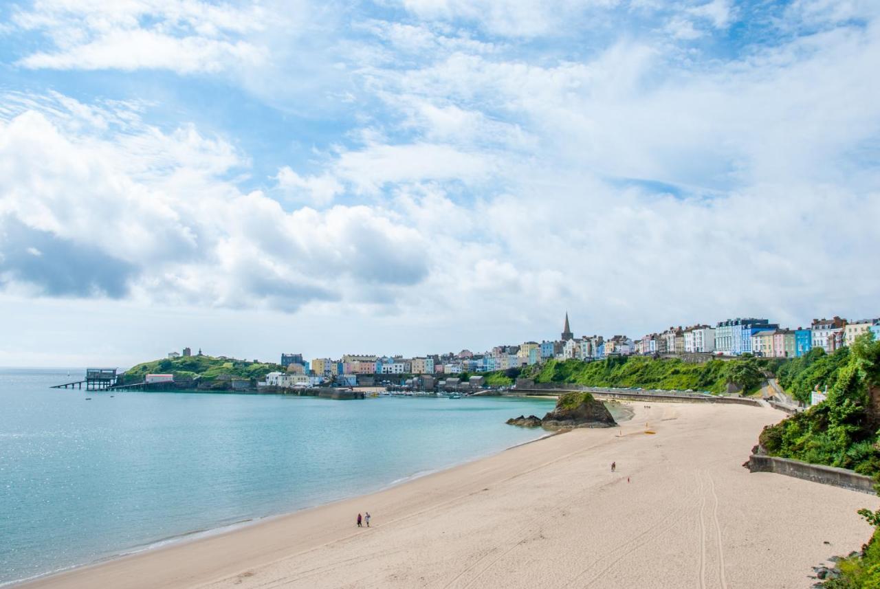 Beautiful Central Tenby Apartment With Free Parking Exterior foto